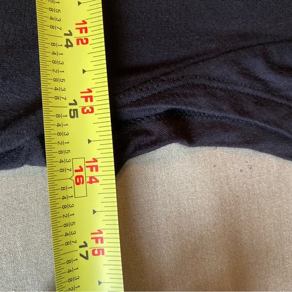 Kim & Cami Black Top - Picture 7 of 9